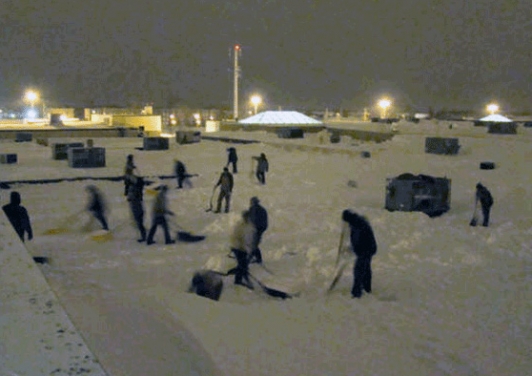 Déneigement d'urgence d'un centre commercial